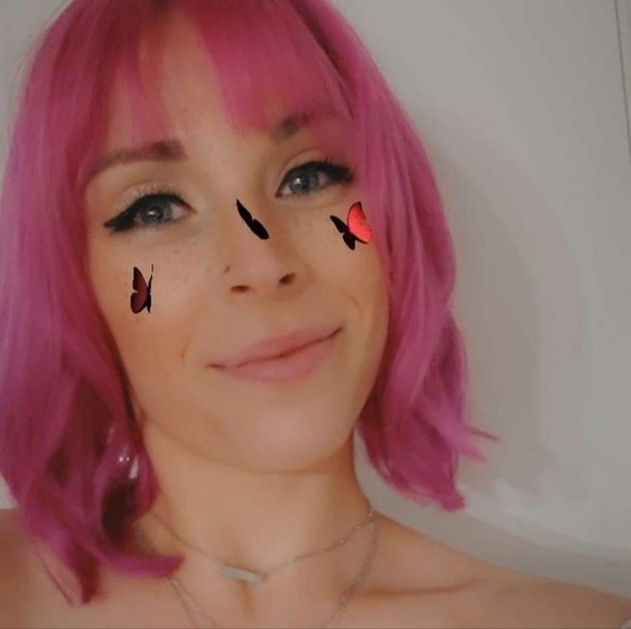 Meet your Posher, Claire - Picture 5 of 5